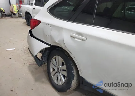 2015 Subaru Outback 2.5I Premium z USA, uszkodzony, nr VIN 4S4BSAEC0F3242026